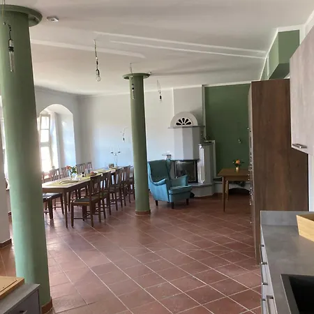 Gaestehaus Geiseltalsee Mucheln